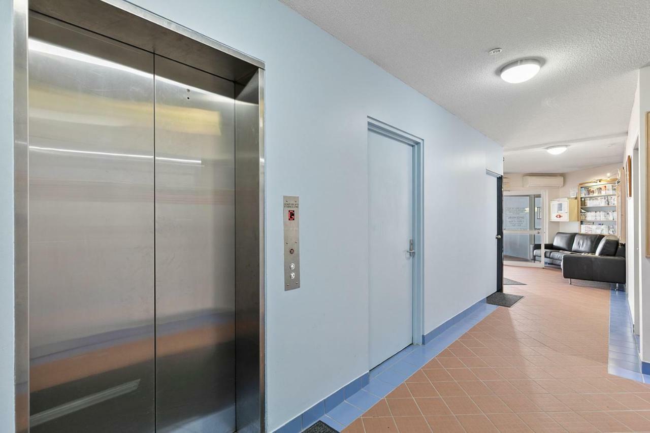 White Crest Apartments Херви Бей Екстериор снимка